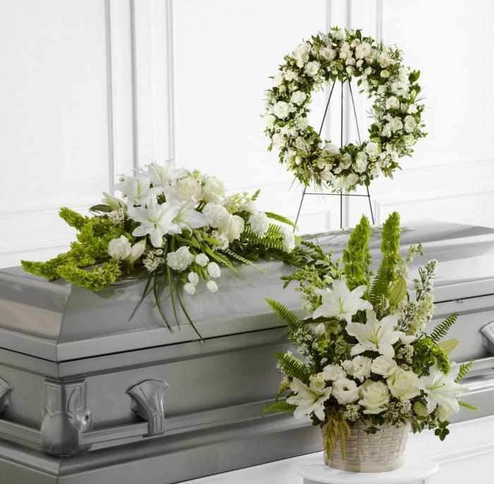 Белые цветы на похороны